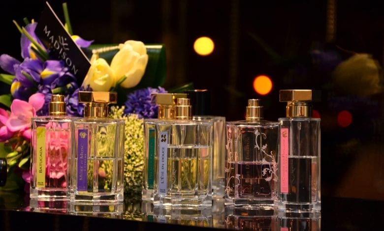L’Artisan Parfumeur – Arta amintirilor parfumate