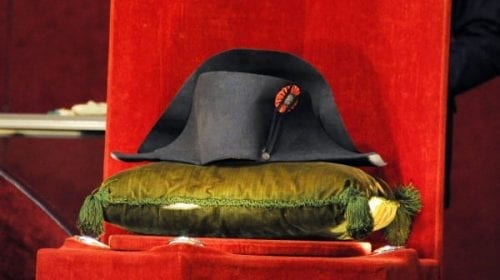 Pălăria lui Napoleon, vândută cu 1.9 milioane de euro