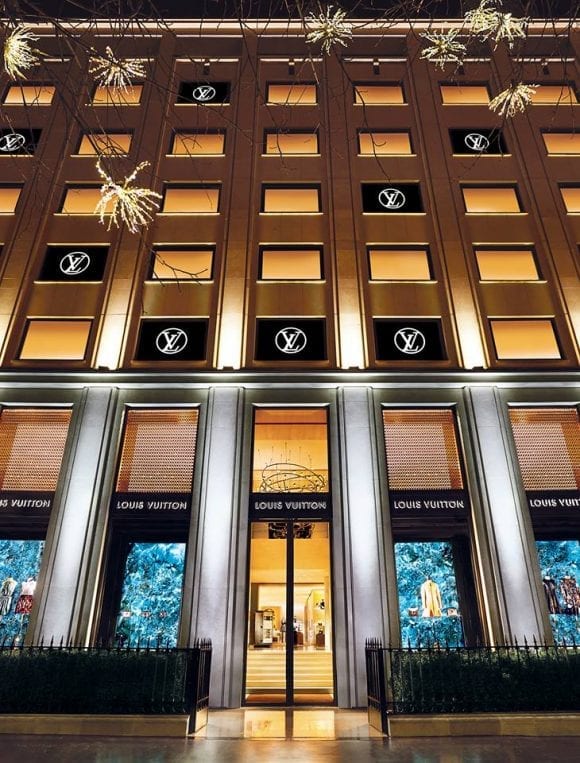 Epicul Apartament Louis Vuitton din Paris, revine cu servicii de haute MAROQUINERIE și rezervări