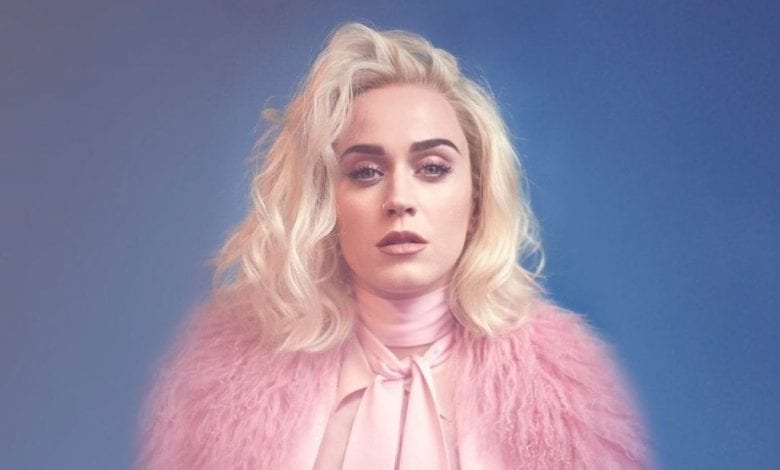 Katy Perry poartă creațiile românești STYLAND pe coperta noului său single, “Chained to the Rhythm”