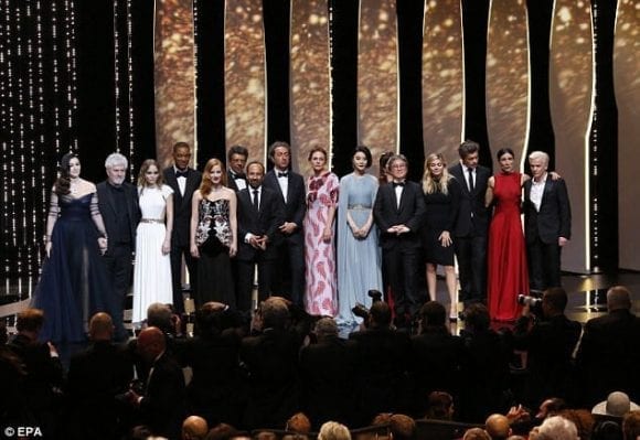 Cannes 2017 – cele mai spectaculoase ținute de pe covorul roșu