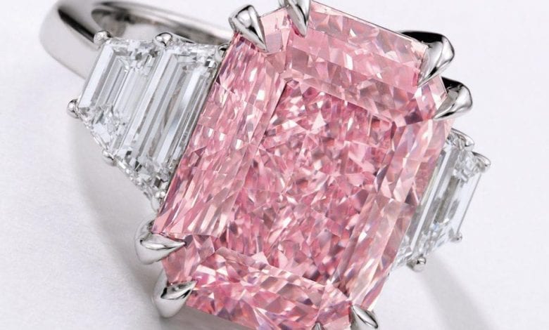 Un diamant roz, rar, de 10 carate este estimat la 25 de milioane de dolari