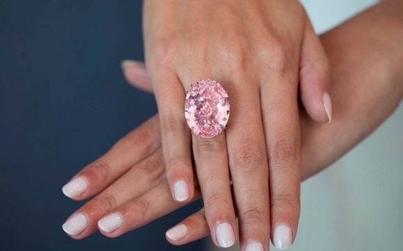 Diamantele roz, performanță strălucitoare: Preț dublu în ultimul deceniu