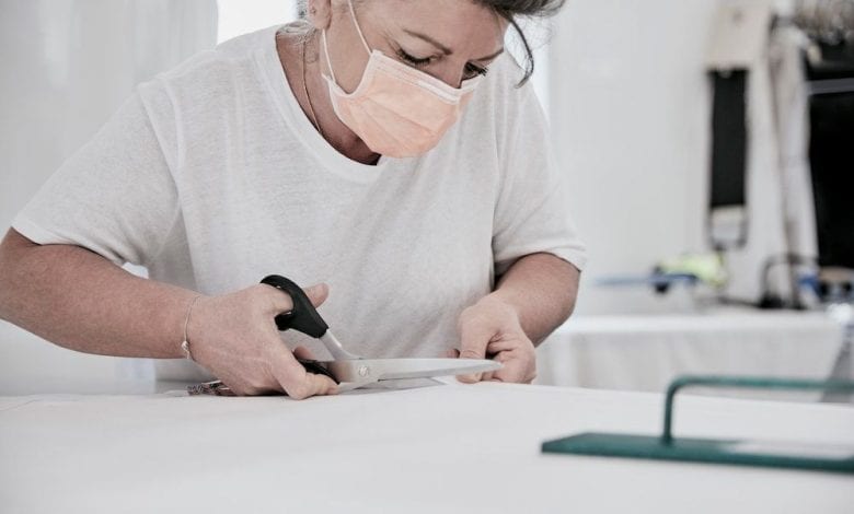 Louis Vuitton și-a redeschis atelierul pentru a confecționa echipamente de protecție pentru medici