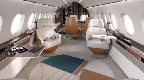 Jetul Dassault Falcon 10X are cea mai mare cabină din clasa sa: un dormitor, o baie cu duș complet și un sistem de circulație a aerului