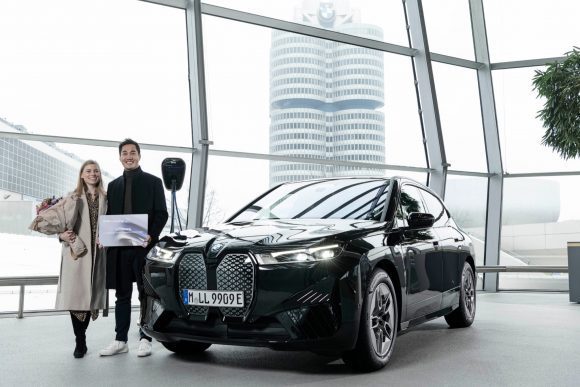 BMW Group a livrat automobilul electrificat cu numărul 1.000.000 şi atinge următorul prag al transformării
