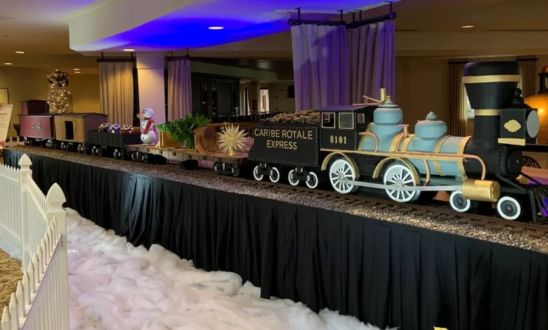 Un resort din Florida a realizat un tren din ciocolată lung de 8 metri