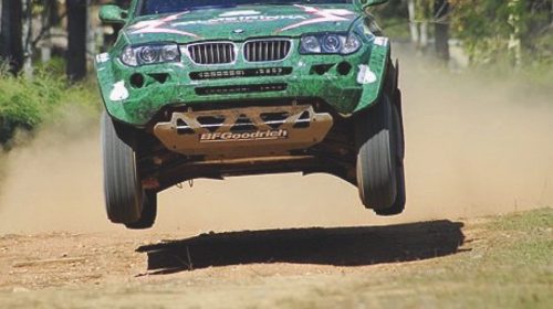 BMW X3CC X-raid în top 10 la Dakar