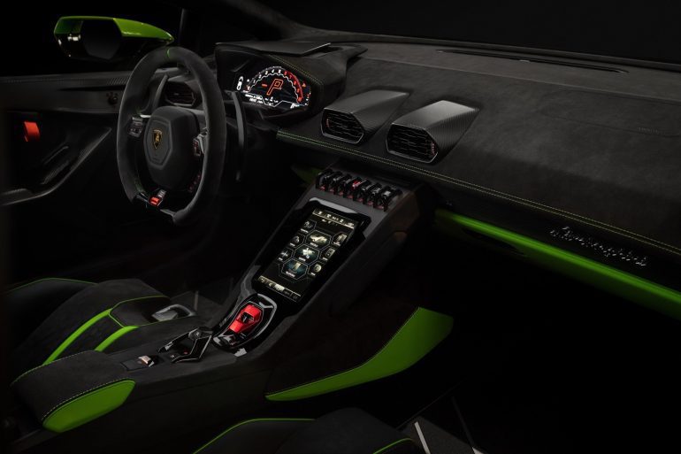 Automobili Lamborghini prezintă Huracán Tecnica: conceput și realizat pentru a oferi tot ce este mai bun din două lumi