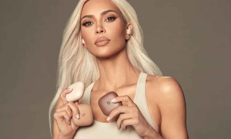 Kim Kardashian și Beats lansează o linie de căști Pro