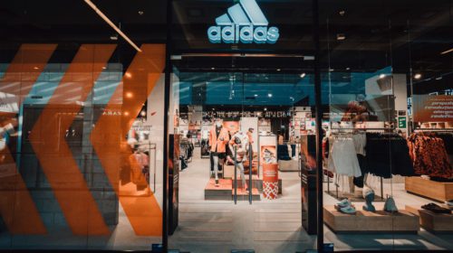 Adidas deschide al doilea cel mai mare concept store din România