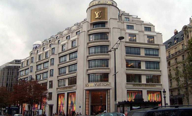 Louis Vuitton transformă sediul principal în hotel