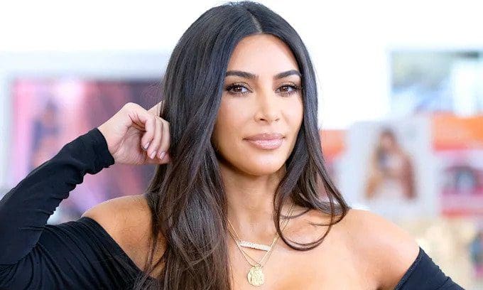 Kim Kardashian a cumpărat The Attalah Cross a Prințesei Diana