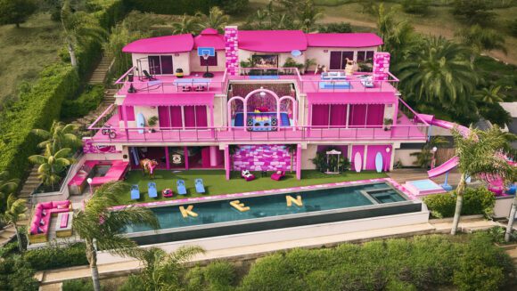Casa de vis a lui Barbie din Malibu poate fi închiriată