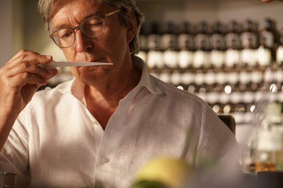 Dr. Paolo Vranjes: „Parfumul este sinonimul perfect pentru lux”