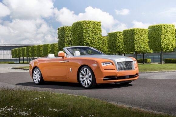 Rolls-Royce Dawn se îndreaptă spre apus, dar spiritul „la dolce vita” nu apune