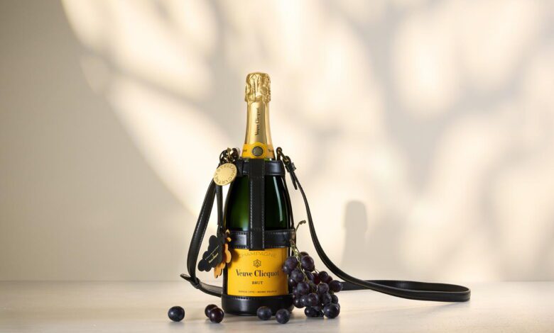 Veuve Clicquot și Stella McCartney au creat accesoriul perfect pentru șampanie