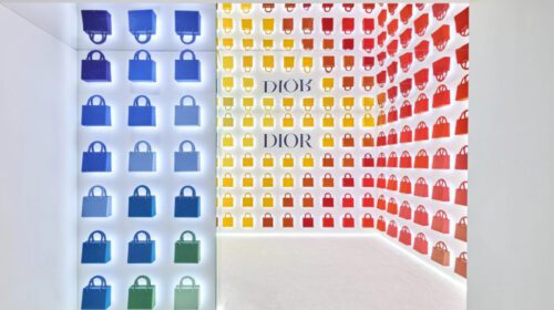 Expoziția Lady Dior House redefinește cel mai emblematic simbol al mărcii