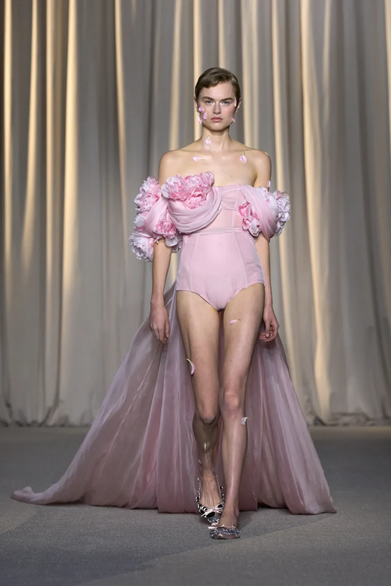 Giambattista Valli haute couture toamnă 2024